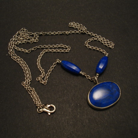 1st-grade-lapis-lazuli-elegant-silver-necklace-01876.jpg