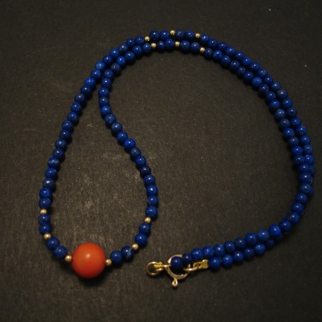 9mm-round-coral-lapis-lazuli-9ctgold-necklace-04333.jpg