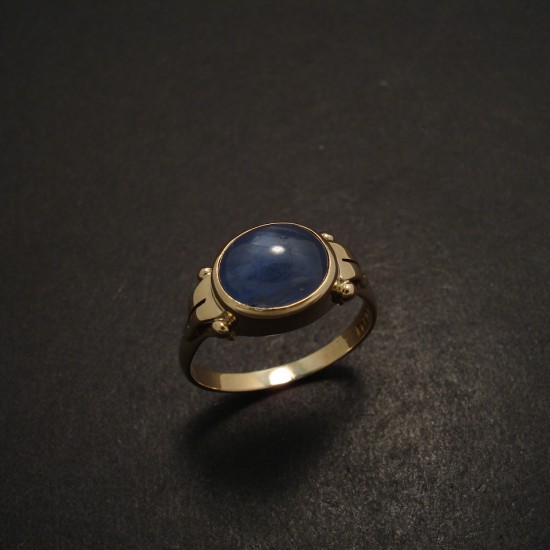 danish-1940's-gold-sapphire-ring-05798.jpg