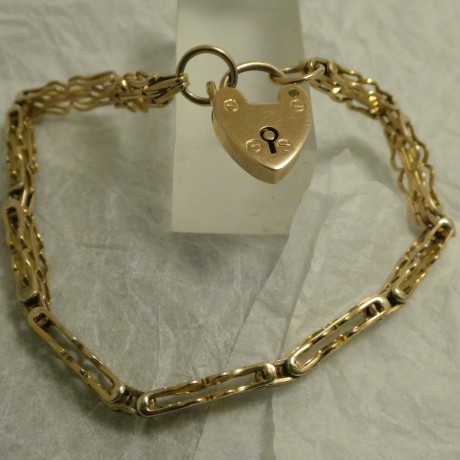 english-gate-bracelet-antique-gold-70008.jpg