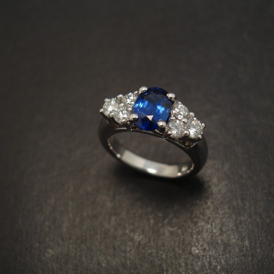 sydney-masterwork-sapphire-diamonds-engagement-ring-07409.jpg