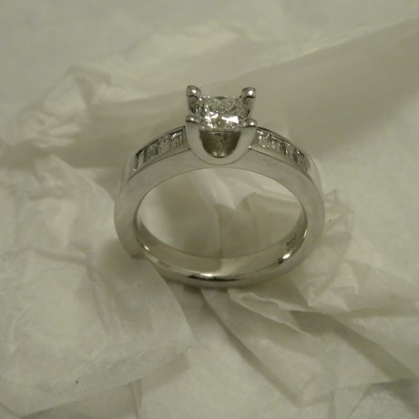princess-diamond-50pt-18ctwhite-gold-ring-40388.jpg