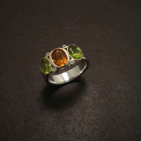 coloured-gemstones-citrine-peridot-diamond-ring-gold-silver-05792