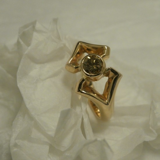 champagne-diamond-18ctrosegold-ring-40390.jpg