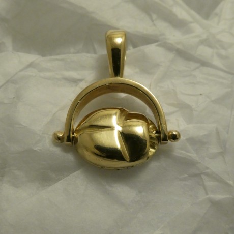 ancient-egypt-18ctgold-scarab-pendant-60099.jpg
