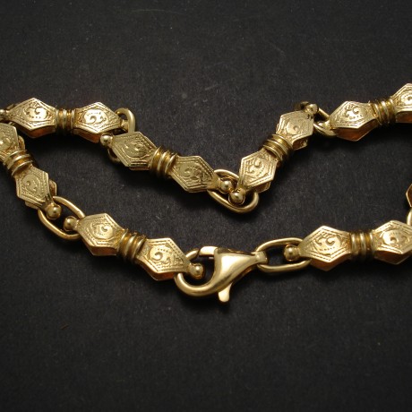18ct-gold-fancy-link-bracelet-01605.jpg