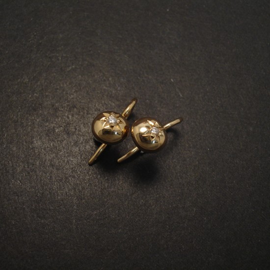 2pt-diamonds-9ctgold-ball-fixed-earrings-05989.jpg