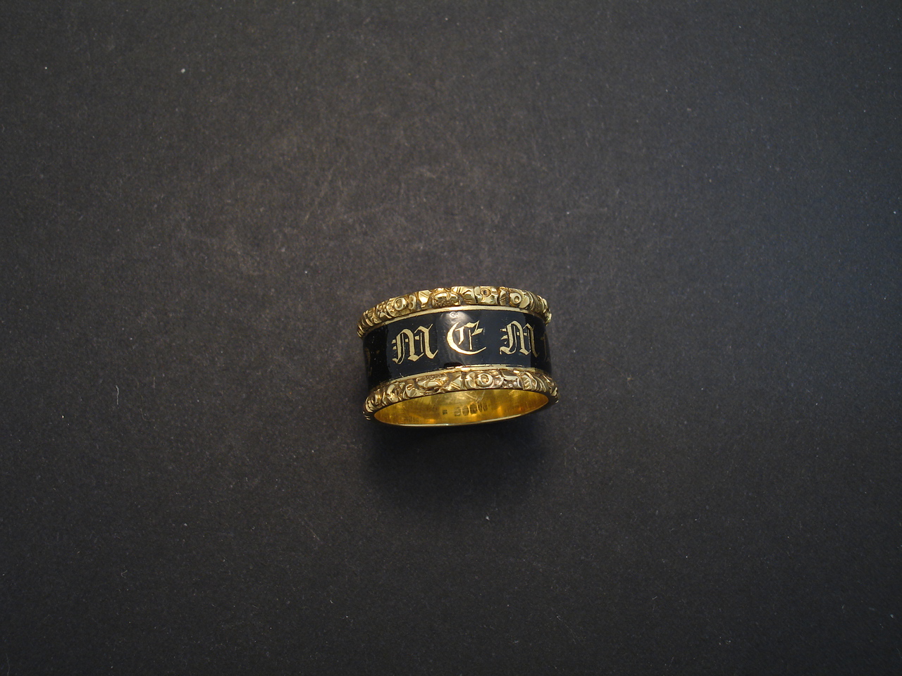 Victorian 18ct Gold Mourning Ring