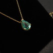 emerald-teardrop-2.52ct-18ctgold-pendant-08706.jpg