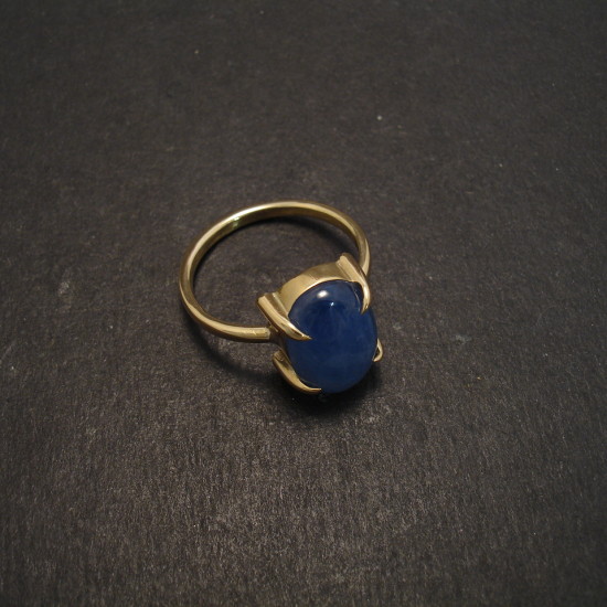 untreated-sapphire-cabochon-4claw-18ctgold-ring-08708.jpg