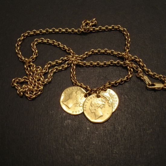 coin-necklace-18ct-gold-3x2anna-08782.jpg