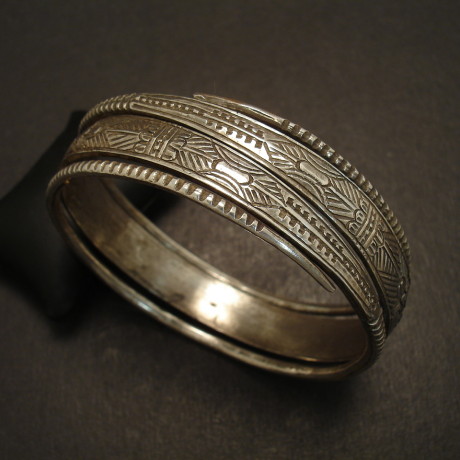 coiled-silver-bracelet-old-tribal-laos-09230.jpg