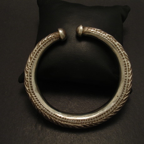 embossed-silver-open-tribal-bracelet-taper-09236.jpg
