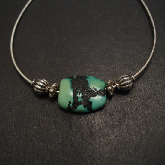 turquoise-bead-old-tibetan-silver-cable-07515.jpg