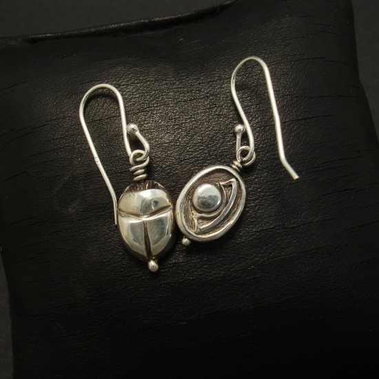 silver-scarab-earrings-03024.jpg
