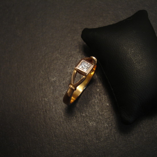 18ct-rose-gold-ring-princess-21pt-diamond-09691.jpg