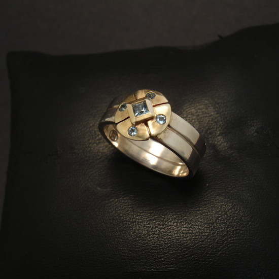 aquamarine-square-4smalls-9ctgold-silver-ring-00279.jpg