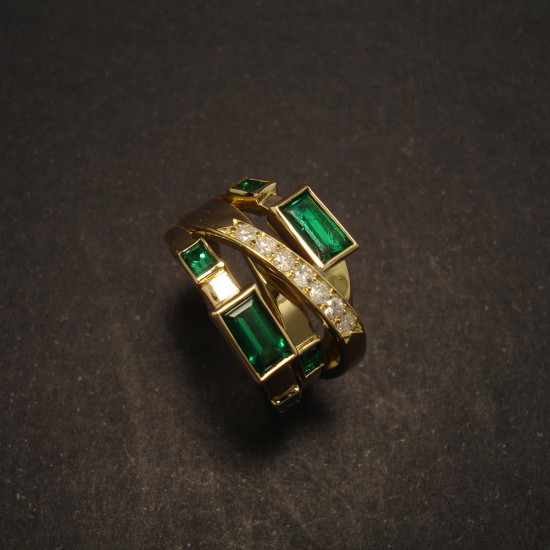 customer-emeralds-design-18ctgold-handmade-ring-00239.jpg