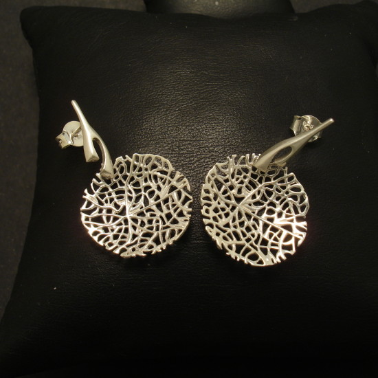 organic-silver-forms-stud-drop-earrings-18mm-01571.jpg