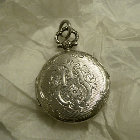 so-french-antique-silver-lockket-50381.jpg
