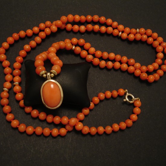antique-5mm-coral-bead-long-necklace-pendant-02438.jpg