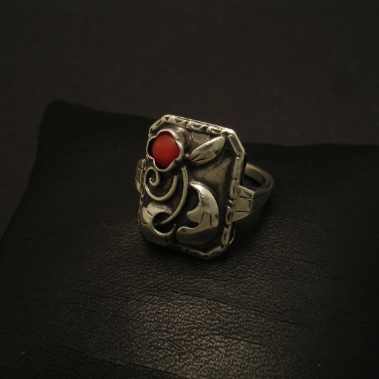 1930s-french-silver-coral-ring-02095.jpg