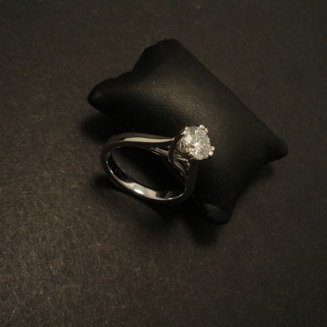 82ct-certified-round-diamond-ESI2-18white-gold-engage-ring-02238.jpg-
