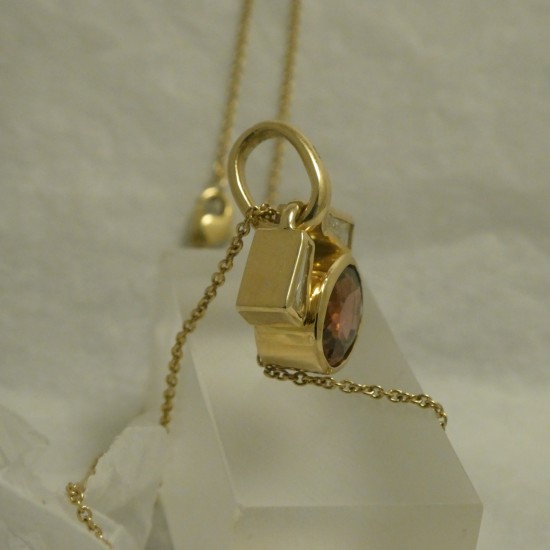 finest-pink-tourmaline-diamonds-18ctgold-pendant-70104.jpg
