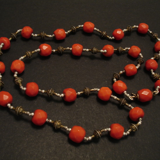 georgian-coral-cut-silver-necklace-02246.jpg
