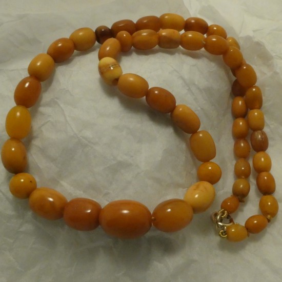antique-yellow-amber-bead-necklace-80056.jpg