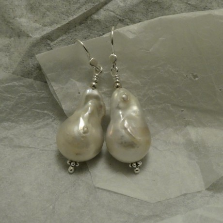 20x13mm-baroque-pearls-silver-earrings-10878.jpg