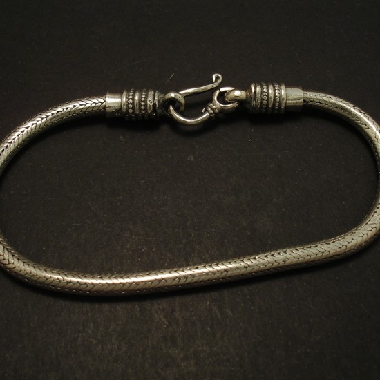 silver-snake-chain-bracelet-925-03204.jpg