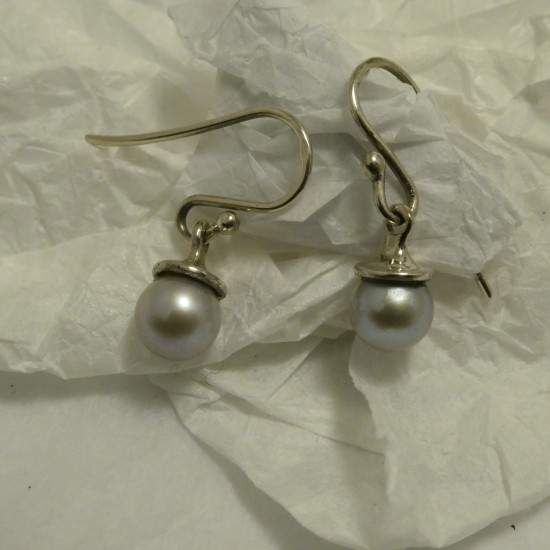 6mm-silver-grey-pearls-9ctwhite-gold-earrings-30714.jpg