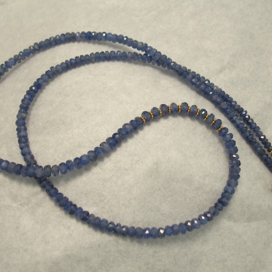 cut-blue-sapphire-bead-necklace-gold-04586.jpg