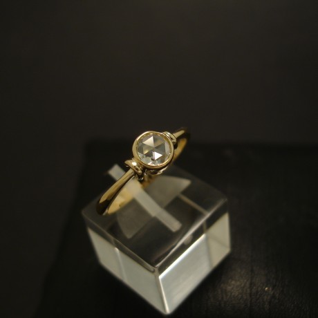 clear-rose-cut-diamond-18ctgold-ring-handmade-04564.jpg