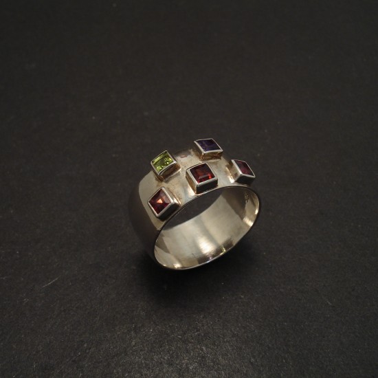 10mm-wide-hmade-silver-ring-5-gemstones-06186.jpg