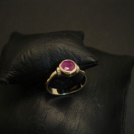 .88ct-agrade-pink-red-ruby-18ctgold-hmade-ring-04606.jpg