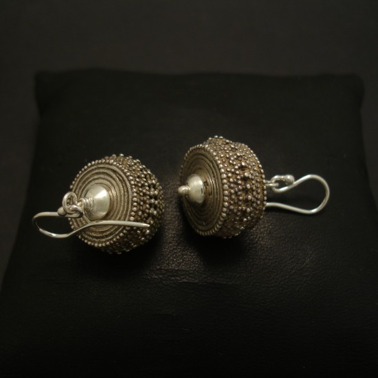 handcrafted-granulated-silver-earrings-03874.jpg