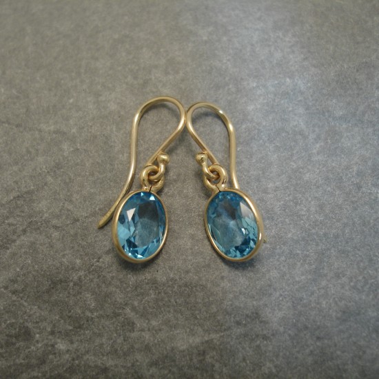 8x6mm-cut-oval-blue-topaz-9ctgold-earrings-04162.jpg