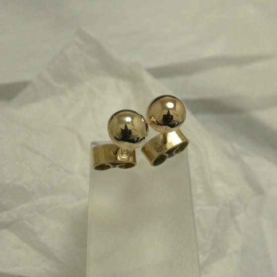 ball-earstuds-solid-9ctgold-40585.jpg