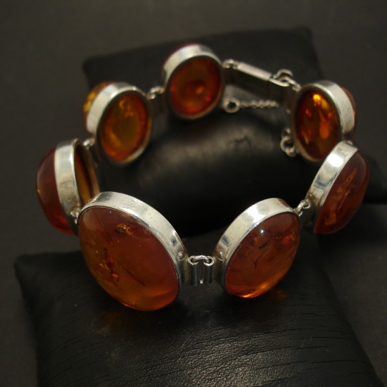 seven-baltic-amber-ovals-silver-bracelet-04687.jpg