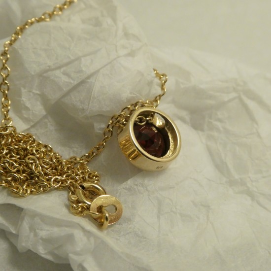 best-wine-red-garnet-8mm-gold-pendant-70122.jpg