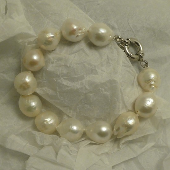 11-13mm-freshwater-pearl-bracelet-70703.jpg