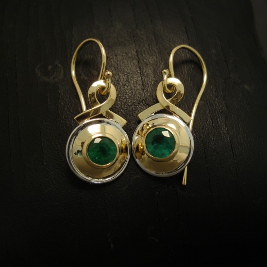 natural-bright-emeralds-113ct-18ctgold-earrings-04872.jpg