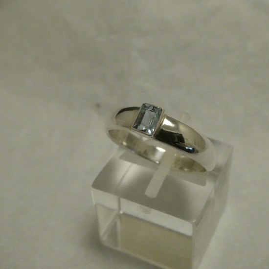 aquamarine-4x3mm-baguette-silver-ring-40146.jpg
