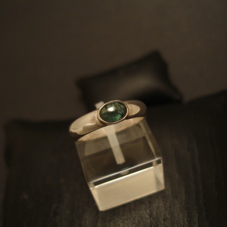 cabochon-green-tourmaline-hcrafted-silver-ring-05160.jpg
