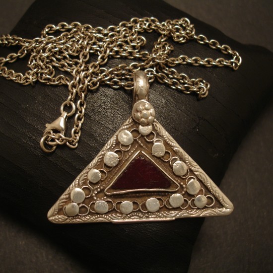 afghani-old-tribal-silver-pendant-triangle-05043.jpg