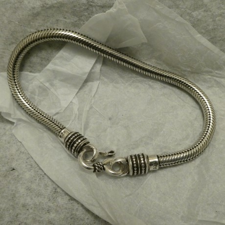 21cms-silver-snake-chain-bracelet-20192.jpg