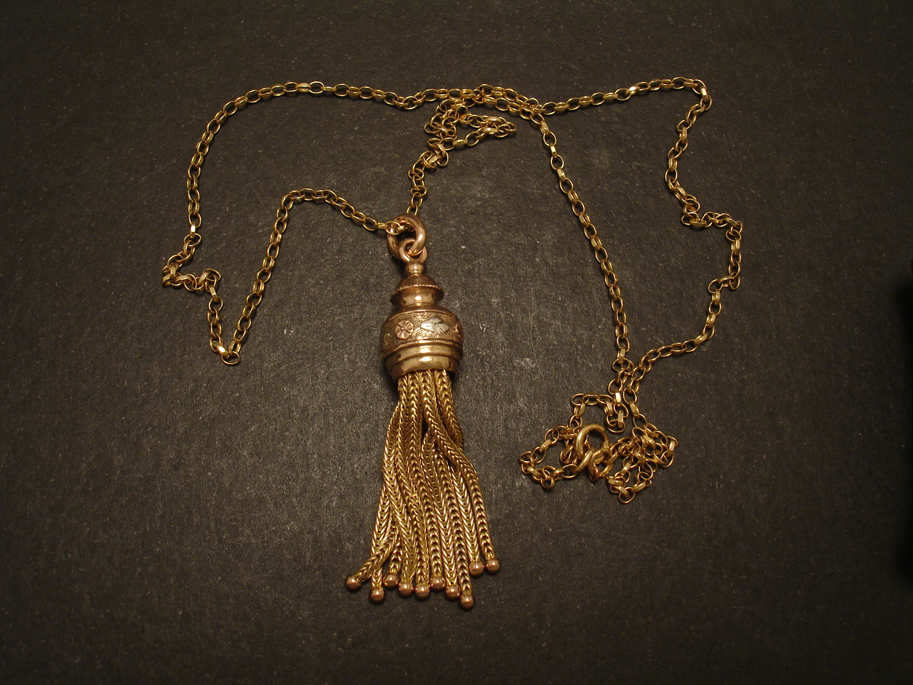 English Tassel Antique 9ct Gold Pendant - Christopher William Sydney ...