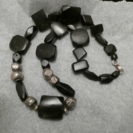 handcut-jet-tribal-silver-necklace-00529.jpg